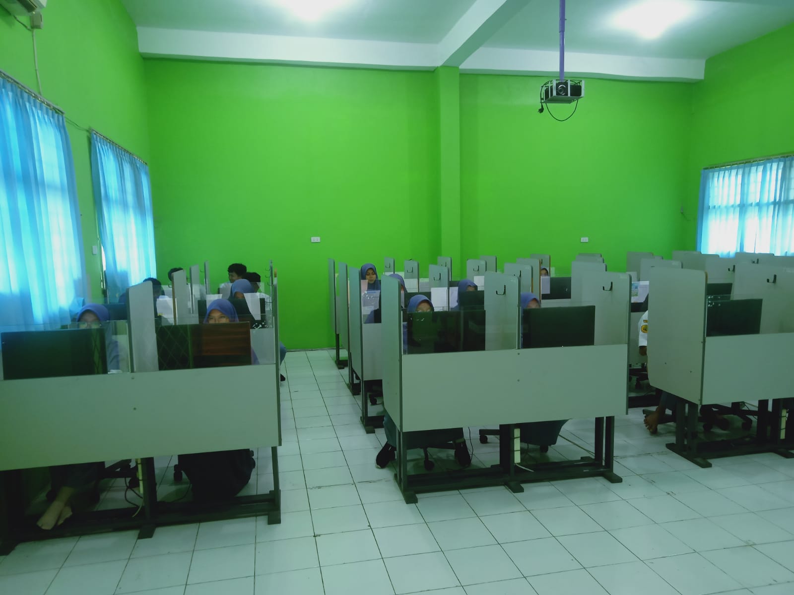 SMA Muhammadiyah 1 Metro Mengikuti Asesmen Nasional Berbasis Komputer Tahun Pelajaran 2023/2024